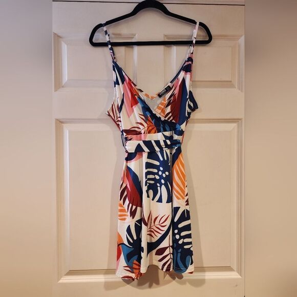 Yoins colorful tropical belted mini dress size XL fits Medium - Picture 1 of 4